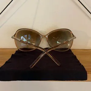 Burberry Tan Acetate Women\'s Butterfly Sunglasses Burberry | Accessories | Burberry Tan Acetate Womens  main image 2